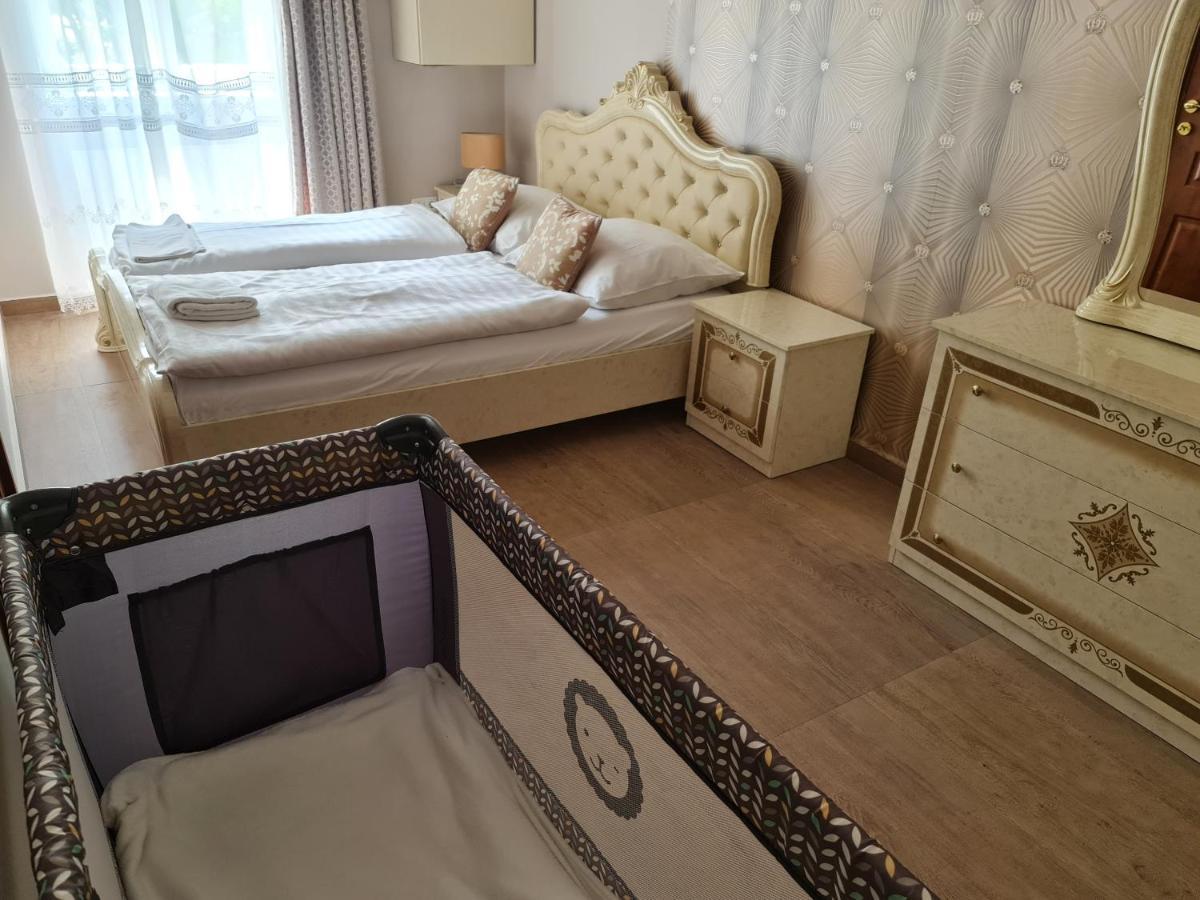 My-Lord Luxapartman Eger Bagian luar foto
