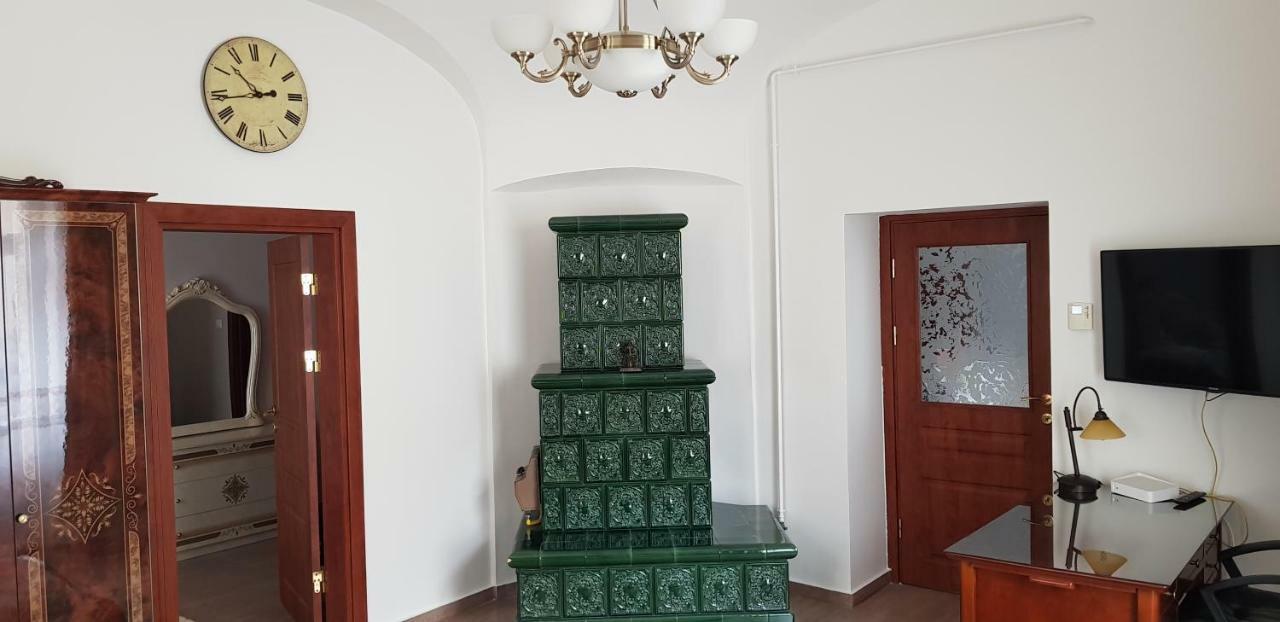My-Lord Luxapartman Eger Bagian luar foto