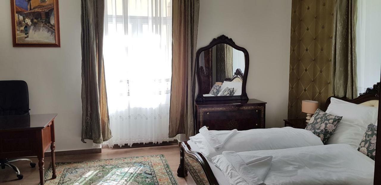 My-Lord Luxapartman Eger Bagian luar foto